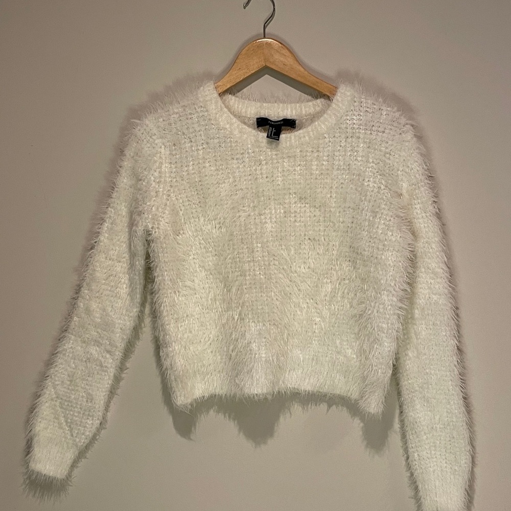Fuzzy white ivory Forever 21 sweater Size S